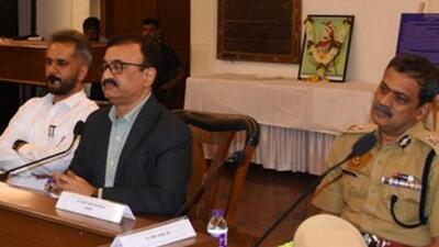 Pune divisional commissioner Chandrakant Pulkundwar (centre) chaired meeting to review monsoon preparedness with PCMC commissioner Shekhar Singh (left) and Kolhapur Range Special IG Sunil Phulari. (HT) Pune divisional commissioner Chandrakant Pulkundwar (centre) chaired meeting to review monsoon preparedness with PCMC commissioner Shekhar Singh (left) and Kolhapur Range Special IG Sunil Phulari. (HT)