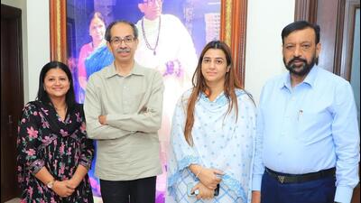 Tejasvee Ghosalkar (in white) met Uddhav Thackeray on Wednesday Tejasvee Ghosalkar (in white) met Uddhav Thackeray on Wednesday