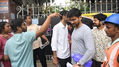 Candidates must carry a printout of the e-Admit Card along with an original Photo ID to the examination centre. (Santosh Kumar/HT file) Candidates must carry a printout of the e-Admit Card along with an original Photo ID to the examination centre. (Santosh Kumar/HT file)