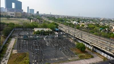 Most RWA representatives had common complaints: overloaded transformers, aging and damaged feeder junctions, faulty meter boxes, irregular voltage fluctuations, and unplanned pruning of trees, which, they alleged, frequently lead to power cuts. (Sunil Ghosh/HT Photo) Most RWA representatives had common complaints: overloaded transformers, aging and damaged feeder junctions, faulty meter boxes, irregular voltage fluctuations, and unplanned pruning of trees, which, they alleged, frequently lead to power cuts. (Sunil Ghosh/HT Photo)