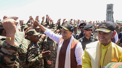 J&K LG Manoj Sinha with defence minister Rajnath Singh during a meeting with armed forces personnel at Badami Bagh Cantt, in Srinagar. (PTI) J&K LG Manoj Sinha with defence minister Rajnath Singh during a meeting with armed forces personnel at Badami Bagh Cantt, in Srinagar. (PTI)