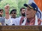 Defence Minister Rajnath Singh addresses the gathering during his visit to Badami Bagh Cantonment, in Srinagar on Thursday. Defence Minister Rajnath Singh addresses the gathering during his visit to Badami Bagh Cantonment, in Srinagar on Thursday.