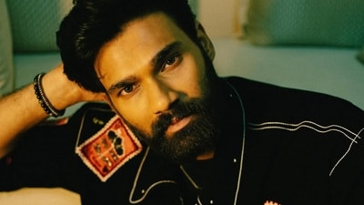 The police served a notice to Bellamkonda Sreenivas for violating traffic rules. The police served a notice to Bellamkonda Sreenivas for violating traffic rules.