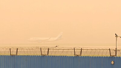 Layer of Dust cover IGI Airport Runway in the morning , in New Delhi, India, on Thursday, May 15, 2025. (Vipin Kumar/ Hindustan Times) Layer of Dust cover IGI Airport Runway in the morning , in New Delhi, India, on Thursday, May 15, 2025. (Vipin Kumar/ Hindustan Times)