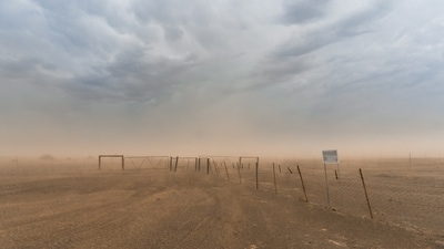 A dust storm hit Chicago, Illinois on Friday (Unsplash) A dust storm hit Chicago, Illinois on Friday (Unsplash)