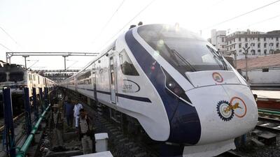 Once the corridor is completed, trains such as Vande Bharat, Rajdhani and Shatabdi can run at 160 kmph, bringing down travel time substantially (Representative picture)(HT Archives)