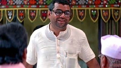Paresh Rawal steps back from Priyadarshan's Hera Pheri 3. Paresh Rawal steps back from Priyadarshan's Hera Pheri 3.