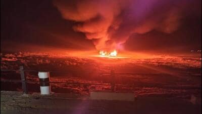The mining mafia set a police officer’s vehicle on fire in Sawai Madhopur on Thursday night. (Sourced photo)