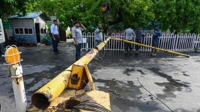 Nearly 400 electricity poles and 40 transformers were damaged in Greater Noida due to the high-speed winds, said Paschimanchal Vidyut Vitran Nigam Limited (PVVNL), said Rahul Sharma, executive engineer, PVVNL, Greater Noida. (Sunil Ghosh/HT Photos) Nearly 400 electricity poles and 40 transformers were damaged in Greater Noida due to the high-speed winds, said Paschimanchal Vidyut Vitran Nigam Limited (PVVNL), said Rahul Sharma, executive engineer, PVVNL, Greater Noida. (Sunil Ghosh/HT Photos)