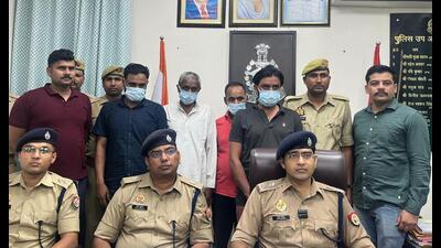 The arrests followed weeks of technical surveillance after police intercepted a 12-tyre truck transporting 20 cattle on the Purvanchal Expressway on May 5. (Sourced) The arrests followed weeks of technical surveillance after police intercepted a 12-tyre truck transporting 20 cattle on the Purvanchal Expressway on May 5. (Sourced)