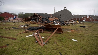As of Saturday morning, about 166,000 customers were without electricity in Kentucky, while over 258,000 faced outages in Michigan, with the worst-hit areas being Battle Creek and Kalamazoo. (Photo by Michael Swensen / GETTY IMAGES NORTH AMERICA / Getty Images via AFP) (Getty Images via AFP) As of Saturday morning, about 166,000 customers were without electricity in Kentucky, while over 258,000 faced outages in Michigan, with the worst-hit areas being Battle Creek and Kalamazoo. (Photo by Michael Swensen / GETTY IMAGES NORTH AMERICA / Getty Images via AFP) (Getty Images via AFP)