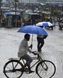 Thane, India - May - People going through the rain at Mira Road in suburb north of Mumbai, India, on, Saturday, May -17, 2025. ( HT Photo ) Thane, India - May - People going through the rain at Mira Road in suburb north of Mumbai, India, on, Saturday, May -17, 2025. ( HT Photo )