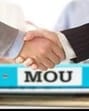 The MoU was signed by HSIIDC managing director Sushil Sarwan and zonal head of Central Bank, Arvind Kumar. (HT File) The MoU was signed by HSIIDC managing director Sushil Sarwan and zonal head of Central Bank, Arvind Kumar. (HT File)