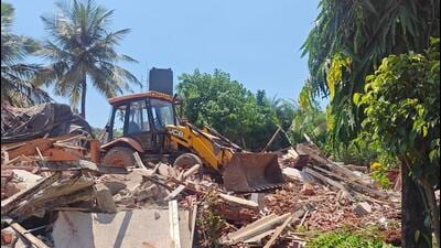 17 CTS plots freed from 28 unauthorised constructions in Malad 17 CTS plots freed from 28 unauthorised constructions in Malad