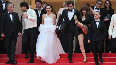 Director Richard Linklater, from left, Paolo Luka-Noe, Zoey Deutch, Guillaume Marbeck, and Jodie Ruth-Forest pose for photographers upon departure from the premiere of the film 'Nouvelle Vague' at the 78th international film festival, Cannes, southern France, Saturday, May 17, 2025. (Photo by Lewis Joly/Invision/AP) (Lewis Joly/Invision/AP) Director Richard Linklater, from left, Paolo Luka-Noe, Zoey Deutch, Guillaume Marbeck, and Jodie Ruth-Forest pose for photographers upon departure from the premiere of the film 'Nouvelle Vague' at the 78th international film festival, Cannes, southern France, Saturday, May 17, 2025. (Photo by Lewis Joly/Invision/AP) (Lewis Joly/Invision/AP)