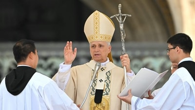 After his inaugural Mass, Pope Leo XIV leads the faithful in the Regina Caeli prayer. (Photo by Alberto PIZZOLI / AFP) (AFP) After his inaugural Mass, Pope Leo XIV leads the faithful in the Regina Caeli prayer. (Photo by Alberto PIZZOLI / AFP) (AFP)