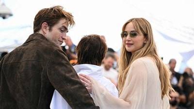 (From L) Robert Pattinson and Jennifer Lawrence received rave reviews for their performances in the film. (Photo by Bertrand GUAY / AFP) (AFP)