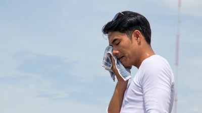 Taking precautions is important if you are working outdoors. (Shutterstock) Taking precautions is important if you are working outdoors. (Shutterstock)