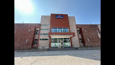 High court directs Chandigarh administration to apply its mind on the aspect of  ₹20 lakh as security amount, which could deprive deserving patients of admission because of paucity of funds. (HT Photo)