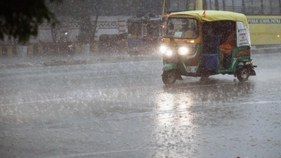 In Delhi, the weather will be partly cloudy with very light to light rain accompanied by thunderstorms. (HT Photo)