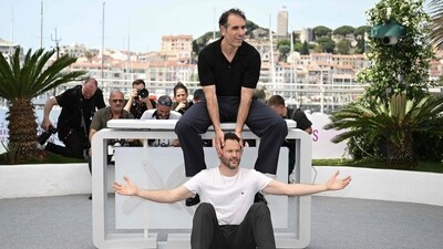 TOPSHOT - US actor Kyle Marvin and US director and screenwriter Michael Angelo Covino pose during a photocall for the film "Splitsville" at the 78th edition of the Cannes Film Festival in Cannes, southern France, on May 19, 2025. (Photo by Bertrand GUAY / AFP) (AFP) TOPSHOT - US actor Kyle Marvin and US director and screenwriter Michael Angelo Covino pose during a photocall for the film "Splitsville" at the 78th edition of the Cannes Film Festival in Cannes, southern France, on May 19, 2025. (Photo by Bertrand GUAY / AFP) (AFP)