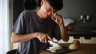 If you chill an onion before cutting it, the cold temperature slows down the release of the irritating onion gas, making you cry less. If you chill an onion before cutting it, the cold temperature slows down the release of the irritating onion gas, making you cry less.