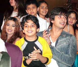 Ishaan Khatter with his half-brother Shahid Kapoor Ishaan Khatter with his half-brother Shahid Kapoor