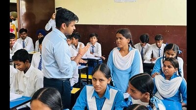 Ludhiana deputy commissioner Himanshu Jain encouraged students to dream big. (HT Photo)
