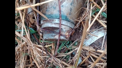The Pakistan army, during the recent conflict from May 7 to 10, fired a 155 mm artillery shell with a plug instead of a fuse, a defence spokesperson said (HT Photo)