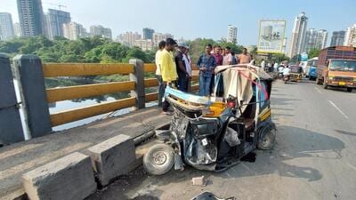 The auto was crushed due to the impact of the accident . (Pramod Tambe/ HT Photo) The auto was crushed due to the impact of the accident . (Pramod Tambe/ HT Photo)