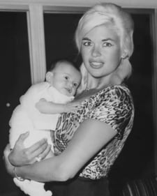 Jayne Mansfield with a young Mariska. Jayne Mansfield with a young Mariska.