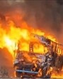 The blaze was so massive that traffic was stalled for over an hour. (HT Photo)