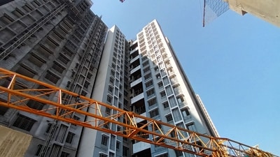 While the accused subsequently returned  ₹2 lakh, they neither got him the promised flat nor gave back the remaining  ₹19 lakh. (Representative image) (Mehul R Thakkar/HT)