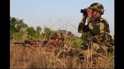 The BSF arrested a man from Pakistan for entering the Indian territory.