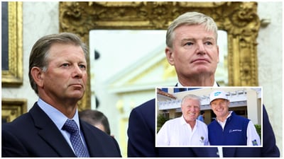 Golfers Retief Goosen and Ernie Els stand in the Oval Office as U.S. President Donald Trump meets South African President Cyril Ramaphosa, at the White House in Washington, D.C., U.S., May 21, 2025. REUTERS/Kevin Lamarque Golfers Retief Goosen and Ernie Els stand in the Oval Office as U.S. President Donald Trump meets South African President Cyril Ramaphosa, at the White House in Washington, D.C., U.S., May 21, 2025. REUTERS/Kevin Lamarque