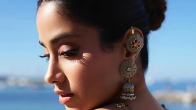 Take a closer look at the traditional Indian jewels that Janhvi Kapoor wore for the screening of Homebound at Cannes Film Festival. 