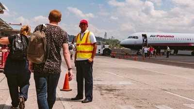 An American man claims 3 gate agents at DC airport were talking in Hindi (Representational image) An American man claims 3 gate agents at DC airport were talking in Hindi (Representational image)
