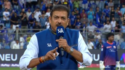 Ravi Shastri during toss in MI vs DC match (X)