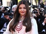 Fans got Paro from Devdas flashbacks after seeing Aishwarya Rai's new look at Cannes Film Festival 2025. Fans got Paro from Devdas flashbacks after seeing Aishwarya Rai's new look at Cannes Film Festival 2025.