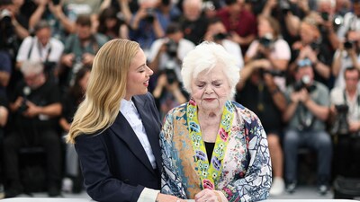 Director Scarlett Johansson and cast member June Squibb pose during a photocall for the film "Eleanor the Great" in competition for the category Un Certain Regard at the 78th Cannes Film Festival in Cannes, France, May 21, 2025. REUTERS/Stephane Mahe (REUTERS)