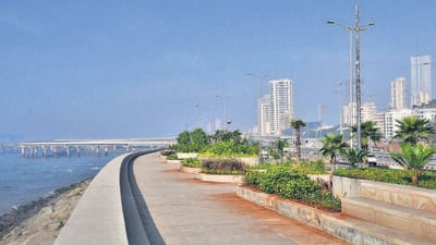 Mumbai, India – 28, Jan 2025: Work on the promenade is underway at Mumbai Coastal Road Project, at Worli, in Mumbai, India, on Tuesday, Jan 28, 2025. (Photo by Bhushan Koyande/HT Photo) Mumbai, India – 28, Jan 2025: Work on the promenade is underway at Mumbai Coastal Road Project, at Worli, in Mumbai, India, on Tuesday, Jan 28, 2025. (Photo by Bhushan Koyande/HT Photo)