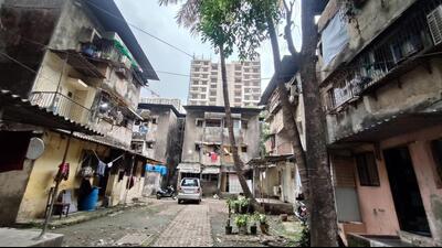 Of the 146 buildings under the C1 category, 66 are located within NMMC limits while the remaining 80 buildings fall within PMC limits (Bachchan Kumar/ HT PHOTO) Of the 146 buildings under the C1 category, 66 are located within NMMC limits while the remaining 80 buildings fall within PMC limits (Bachchan Kumar/ HT PHOTO)