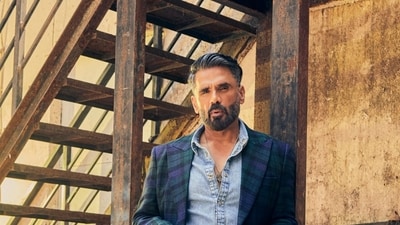 Suniel Shetty has issued a clarification over his recent comment over the choice of his daughter Athiya Shetty's birthing process.