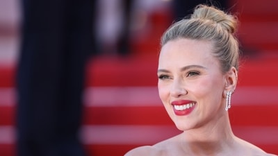 TOPSHOT - US actress and director Scarlett Johansson arrives for the screening of the film "Eleanor the Great" at the 78th edition of the Cannes Film Festival in Cannes, southern France, on May 20, 2025. (Photo by Sameer AL-DOUMY / AFP) (AFP) TOPSHOT - US actress and director Scarlett Johansson arrives for the screening of the film "Eleanor the Great" at the 78th edition of the Cannes Film Festival in Cannes, southern France, on May 20, 2025. (Photo by Sameer AL-DOUMY / AFP) (AFP)