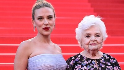 TOPSHOT - US actress and director Scarlett Johansson and US actress June Squibb arrive for the screening of the film "Eleanor the Great" at the 78th edition of the Cannes Film Festival in Cannes, southern France, on May 20, 2025. (Photo by Miguel MEDINA / AFP) (AFP) TOPSHOT - US actress and director Scarlett Johansson and US actress June Squibb arrive for the screening of the film "Eleanor the Great" at the 78th edition of the Cannes Film Festival in Cannes, southern France, on May 20, 2025. (Photo by Miguel MEDINA / AFP) (AFP)