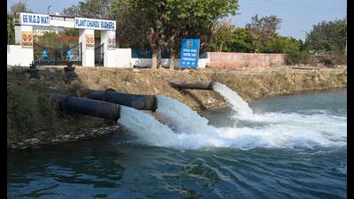The Chandu Budhera water treatment plant in Gurugram from where the GMDA supplies drinking water to residents of the city. (HT PHOTO)
