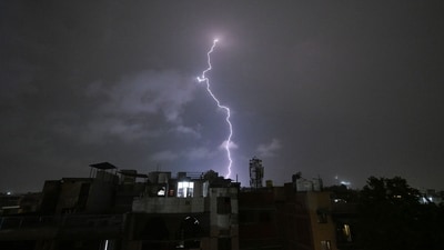 The sudden shift in weather brought a much-needed respite for Delhi after the capital experience extremely hot and humid conditions, with the heat index hitting 50.2 degrees Celsius. (Sanchit Khanna/Hindustan Times) The sudden shift in weather brought a much-needed respite for Delhi after the capital experience extremely hot and humid conditions, with the heat index hitting 50.2 degrees Celsius. (Sanchit Khanna/Hindustan Times)