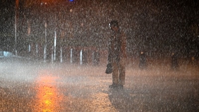 As heavy rain battered Delhi, the weather department said that winds with speeds of 60-70 kmph were reported across the capital and nearby areas. With this, a sharp 14-degree Celsius drop in the temperature was also recorded in Palam. (Sanjeev Verma/Hindustan Times) As heavy rain battered Delhi, the weather department said that winds with speeds of 60-70 kmph were reported across the capital and nearby areas. With this, a sharp 14-degree Celsius drop in the temperature was also recorded in Palam. (Sanjeev Verma/Hindustan Times)