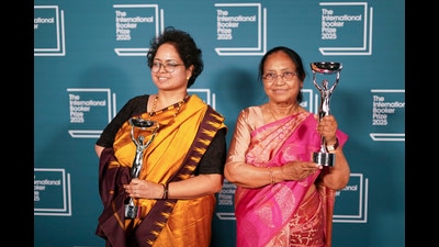 Banu Mushtaq, author of 'Heart Lamp', right, and translator Deepa Bhasthi hold their trophies after winning the International Booker Prize, in London on May 20, 2025. (AP Photo/Alberto Pezzali) Banu Mushtaq, author of 'Heart Lamp', right, and translator Deepa Bhasthi hold their trophies after winning the International Booker Prize, in London on May 20, 2025. (AP Photo/Alberto Pezzali)