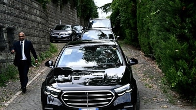 Vehicles of Iranian delegation leave the Omani embassy after a fifth round of nuclear talks between Iran and the United States, in Rome on May 23. (AFP) Vehicles of Iranian delegation leave the Omani embassy after a fifth round of nuclear talks between Iran and the United States, in Rome on May 23. (AFP)